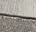 Siūlių sandarinimas tarp asfalto ir betono dangos